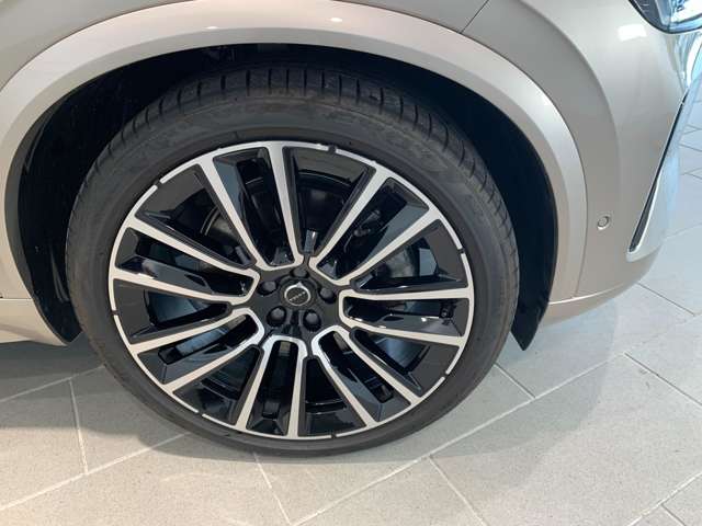 Volvo XC90 6