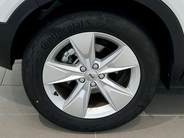 Volvo XC40 3