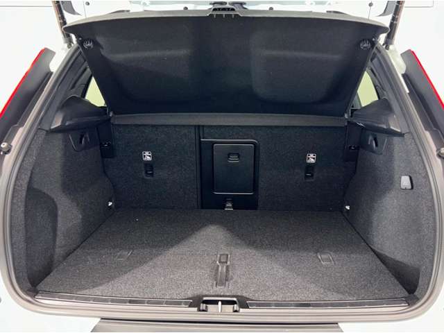 Volvo XC40 4