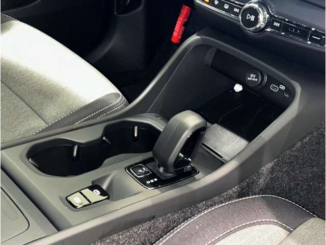 Volvo XC40 9