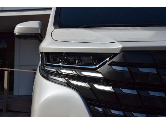 Toyota Alphard 7