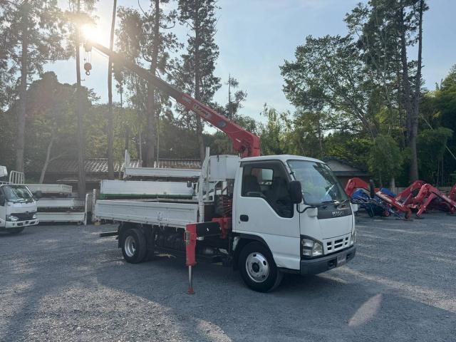 Isuzu Elf 3