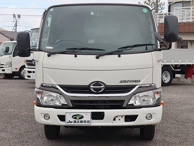 Hino Dutro 3