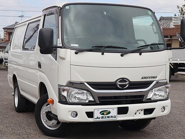 Hino Dutro 4