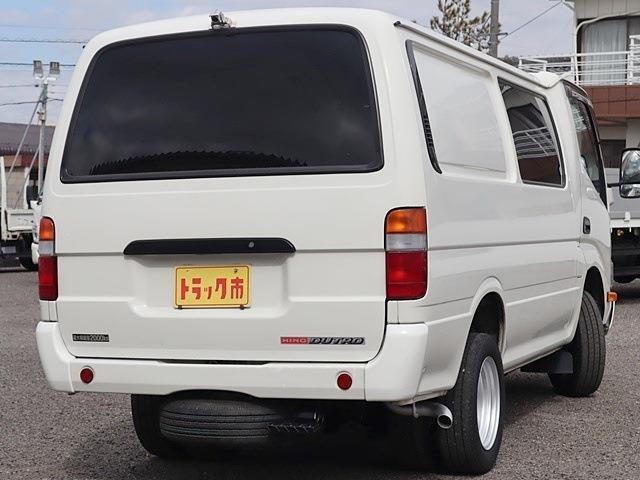 Hino Dutro 5