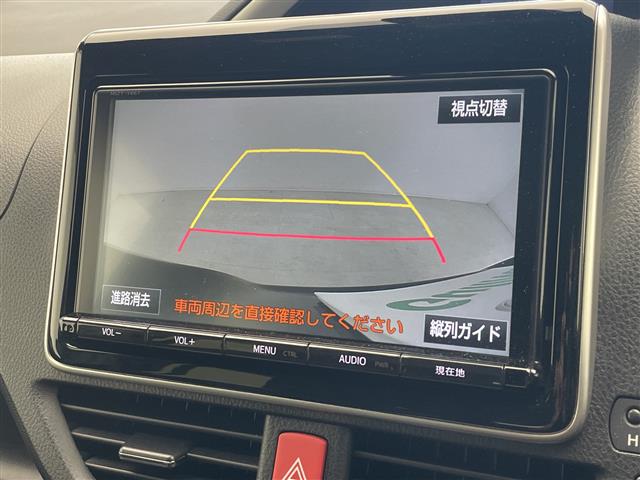 Toyota Voxy 5