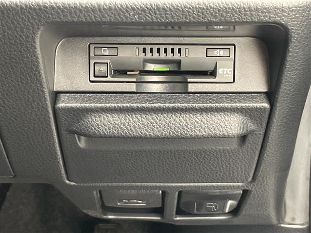 Toyota Voxy 10