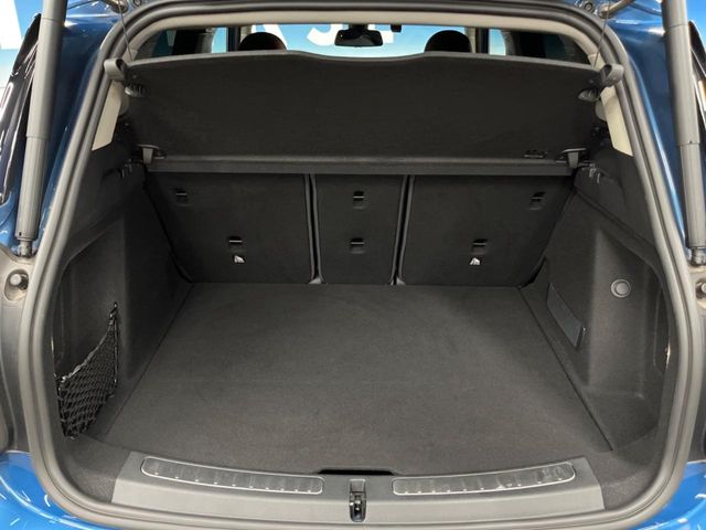 MINI Crossover 11
