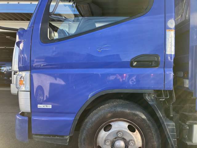 Mitsubishi Fuso Canter 7