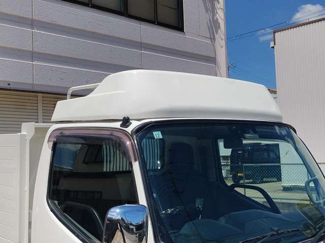Hino Dutro 7