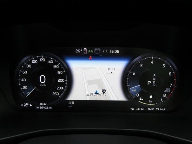 Volvo XC40 10