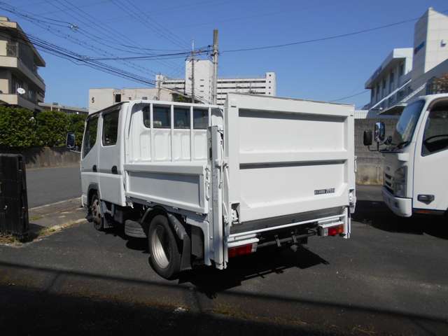 Mitsubishi Fuso Canter 7