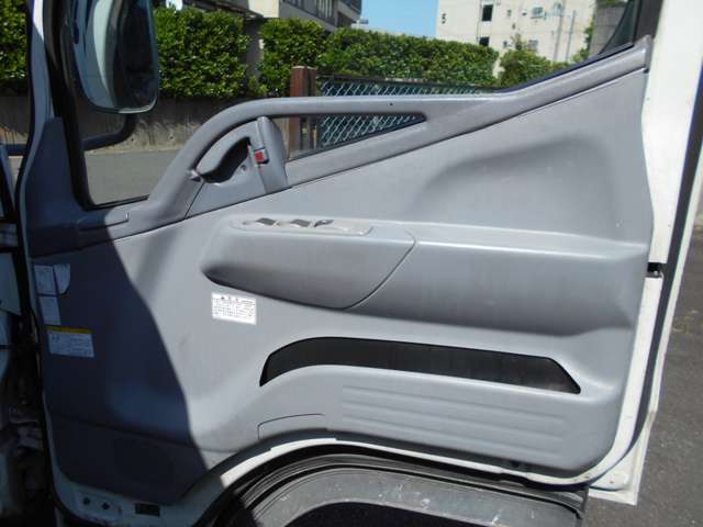 Mitsubishi Fuso Canter 10