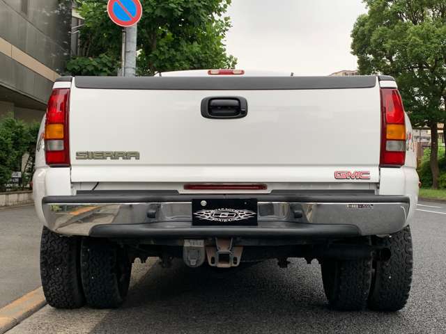 GMC Sierra 3