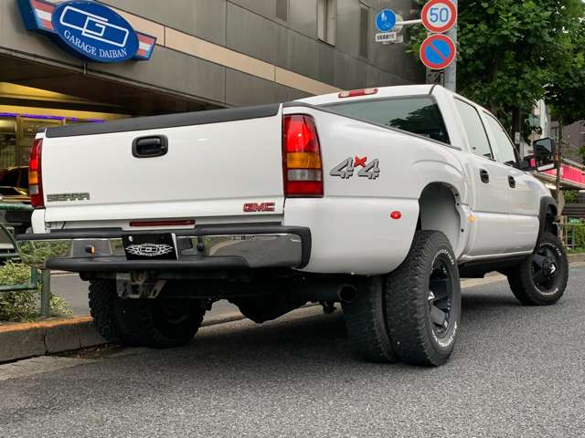 GMC Sierra 9