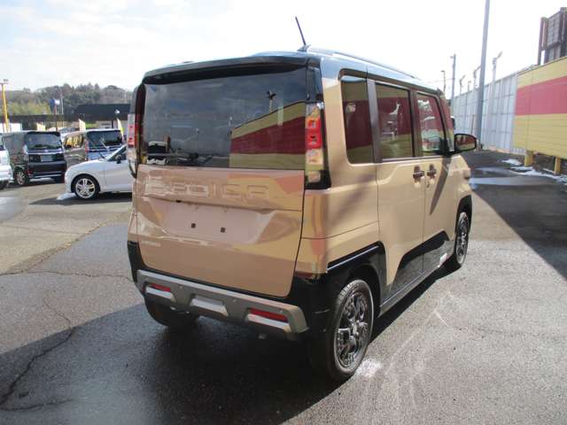 Mitsubishi Delica Mini 10