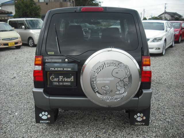 Mitsubishi Pajero Mini 8