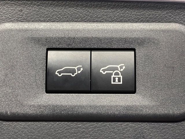 Lexus NX 7