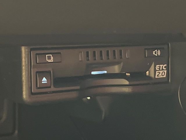 Lexus UX 7