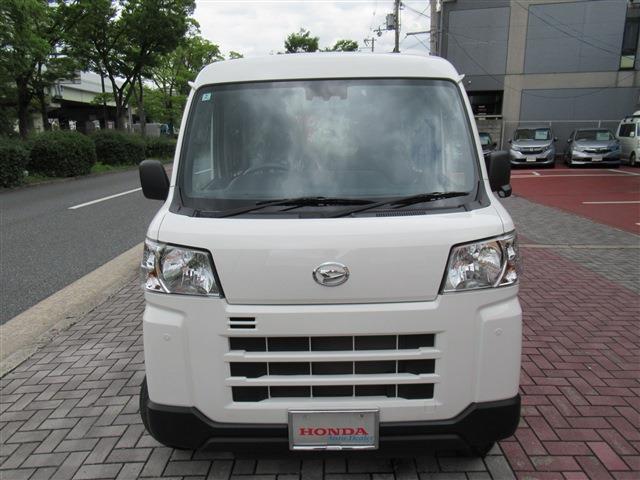 Daihatsu Hijet Cargo 4