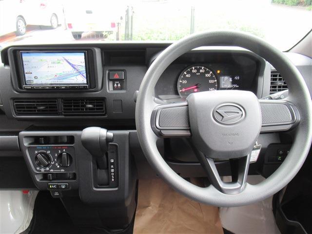 Daihatsu Hijet Cargo 5