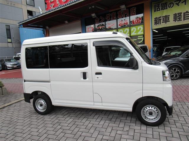 Daihatsu Hijet Cargo 10