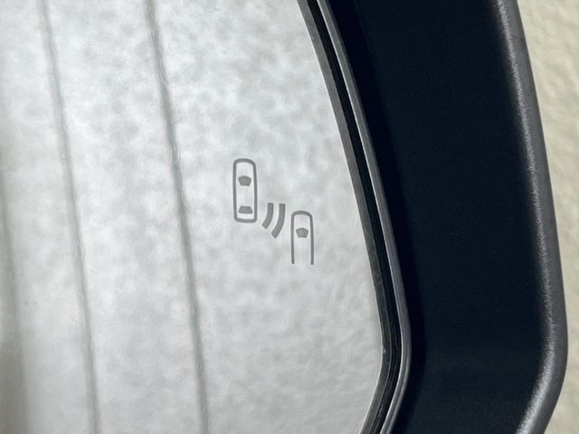 Toyota Voxy 7