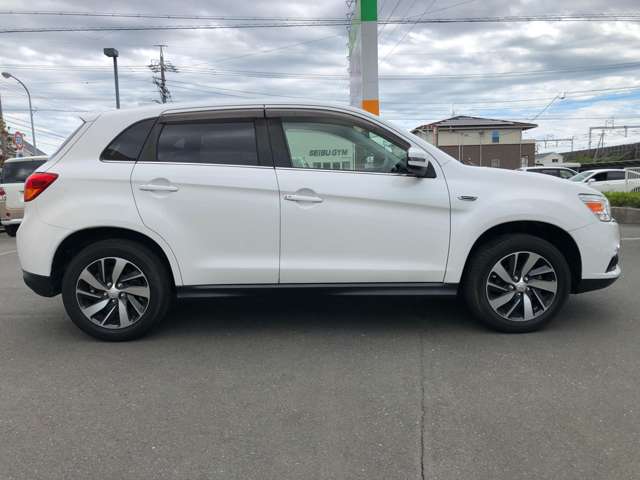 Mitsubishi RVR 8