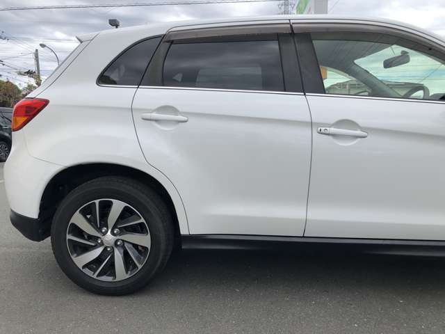Mitsubishi RVR 9
