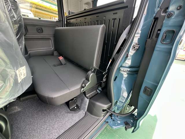 Suzuki Spacia Base 6