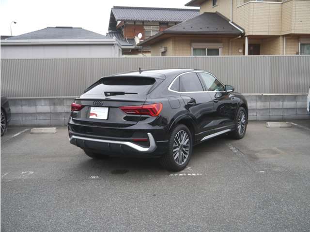 Audi Q3 Sportback 4