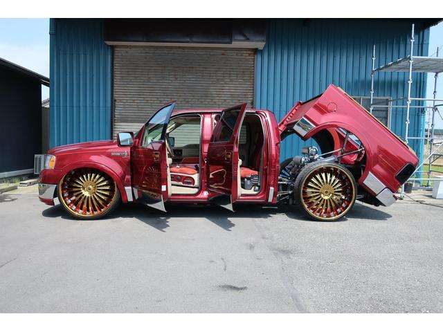 Lincoln Mark LT 7