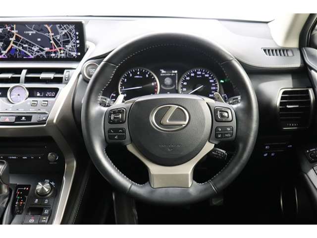 Lexus NX 9