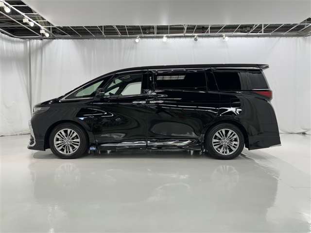 Toyota Alphard 5