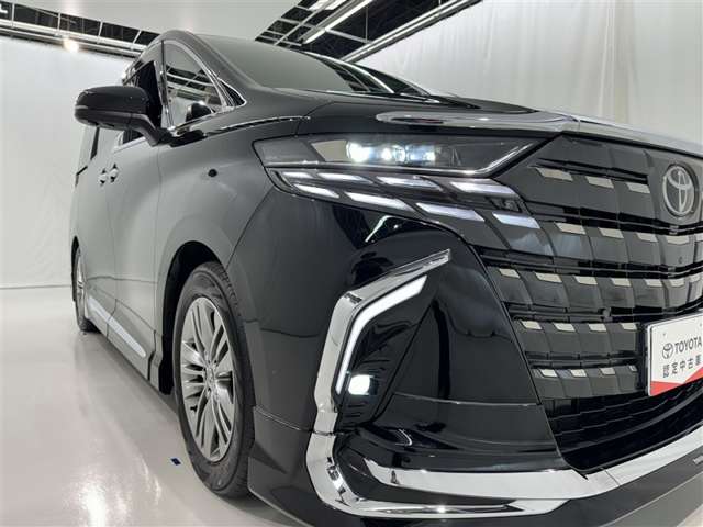 Toyota Alphard 8