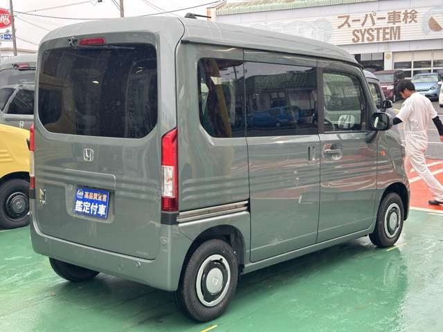 Honda N-VAN 12