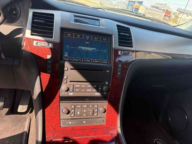 Cadillac Escalade EXT 11
