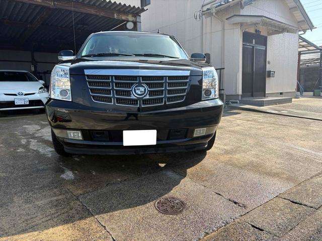 Cadillac Escalade EXT 2