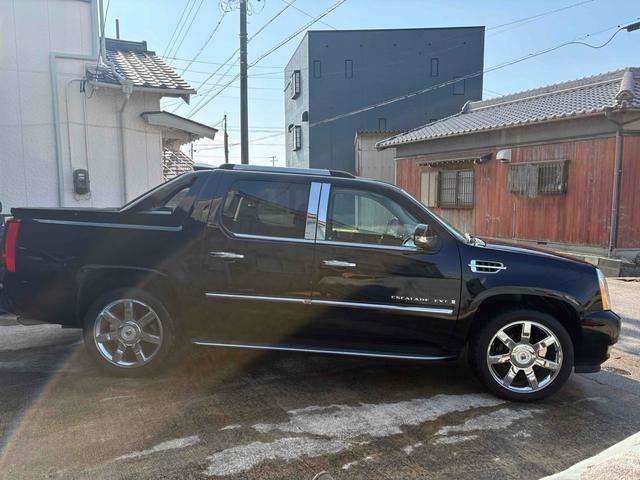 Cadillac Escalade EXT 5