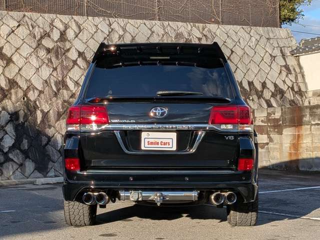 Toyota Land Cruiser 200 5
