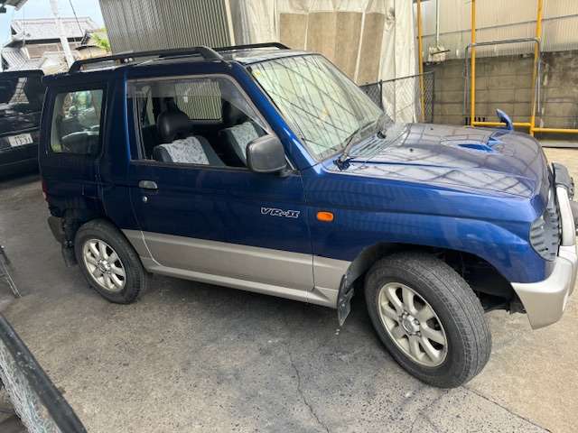 Mitsubishi Pajero Mini 4