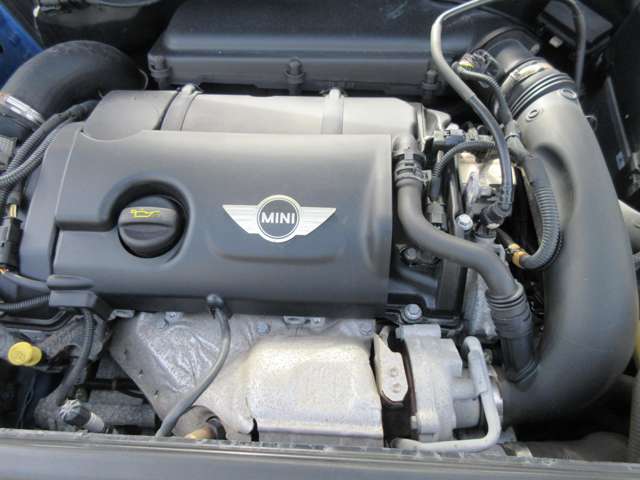 MINI Crossover 8