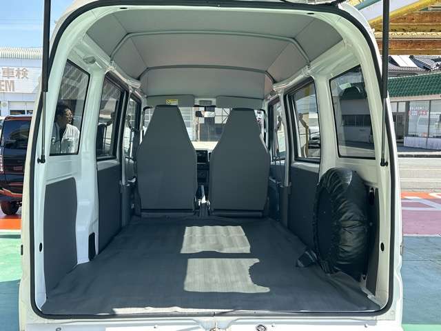 Mitsubishi Minicab MiEV 7