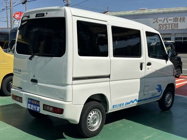 Mitsubishi Minicab MiEV 9