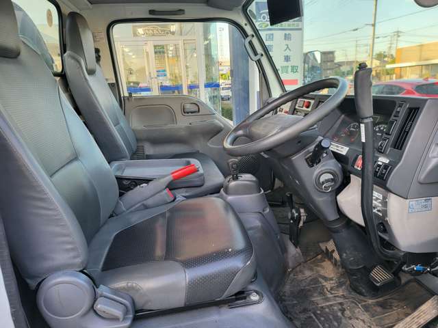 Isuzu Elf 11