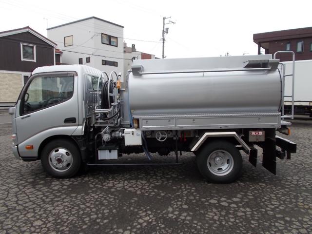 Hino Dutro 3