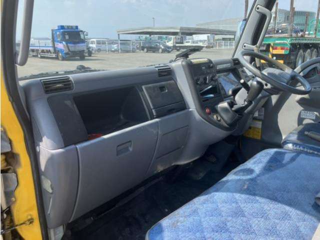 Mitsubishi Fuso Canter 7
