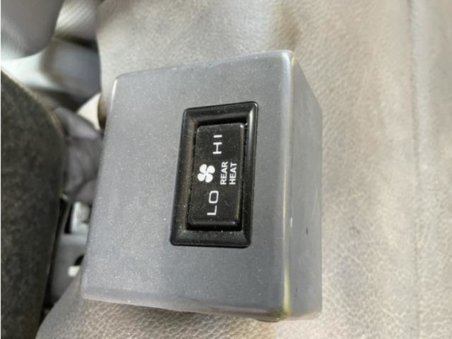 Mitsubishi Fuso Canter 9