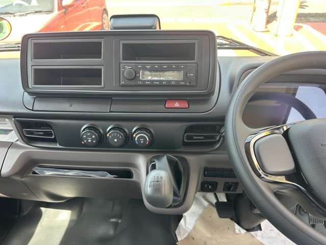 Mitsubishi Fuso Canter 11