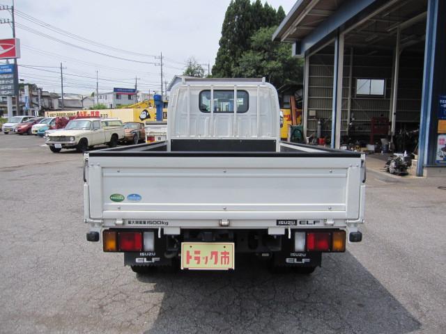 Isuzu Elf 3